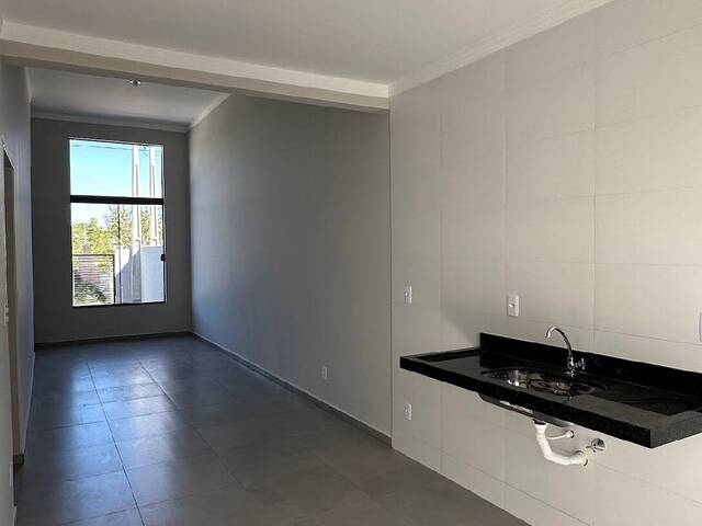 #7 - Casa para Venda em Salto de Pirapora - SP - 2