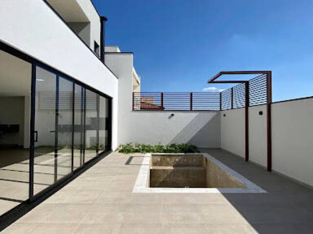 #64 - Casa para Venda em Sorocaba - SP - 2