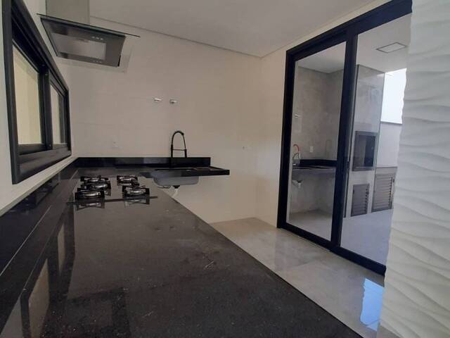 #105 - Casa para Venda em Sorocaba - SP - 2